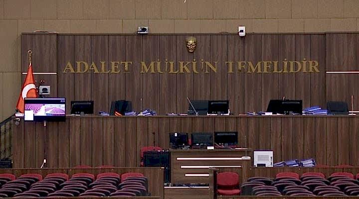 Eşin Sosyal Medya Hesabına İzinsiz Girmek Suç Mudur?